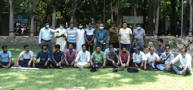 রোজিনা ইসলামকে হেনস্তার প্রবিাদে হিজলায় সাংবাদিক মানববন্ধন ও প্রতিবাদ সভা