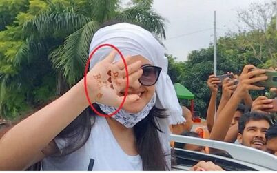 পরীমনির হাতে মেহেদী দিয়ে লেখা ‘ডোন্ট লাভ মি বিচ’, কার উদ্দেশে এ বার্তা?