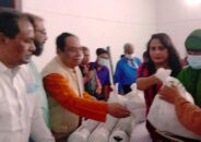 ঝালকাঠি জেলা পরিষদের ত্রাণ সামগ্রী বিতরন