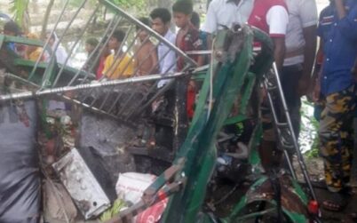 বরিশালে বিআরটিসির বাসচাপায় অটোরিকশা চালকসহ নিহত ৬