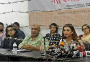 কাঁটাতারে ‘বন্দি’ হয়ে প্রতিবাদ,‘গল্প বলার স্বাধীনতা’ চান নির্মাতা-শিল্পীরা