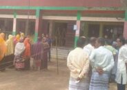 গোপন বুথে ভোটারদের সঙ্গে আ. লীগ নেতাদের প্রবেশের অভিযোগ