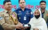 ৩০টি মোবাইল উদ্ধার করে মালিকদের ফিরিয়ে দিল-বরিশালের পুলিশ সুপার