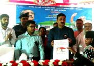 বরিশাল হিজলায় ভূমিহীন ও গৃহহীন পরিবারের মাঝে ঘরের দলিল ও চাবি হস্তান্তর