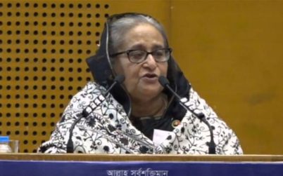 দীর্ঘ প্রায় পাঁচ বছর পর বরিশালে পৌঁছেছেন প্রধানমন্ত্রী শেখ হাসিনা