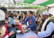বরিশালে দুস্থ শীতার্তদের  মাঝে শীতবস্ত্র বিতরন