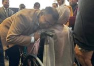 সাড়ে ৭ বছর পর মাকে কাছে পেলেন তারেক রহমান।