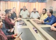 চট্টগ্রাম এর সন্দ্বীপে কপোতাক্ষ ফেরীর মাস্টার ও ইঞ্জিন ইনচার্জের সাথে স্থানীয় সাংবাদিক নেতৃবৃন্দের মতবিনিময় সভা অনুষ্ঠিত