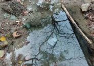 আদালতকে বৃদ্ধাঙ্গুলি দেখিয়ে অন্যের জমিতে পানির সংযোগ