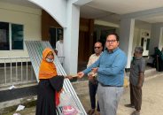 চট্টগ্রাম জেলার সন্দ্বীপে টর্নেডোতে ক্ষতিগ্রস্তদের মাঝে ঢেউ টিন, নগদ অর্থ ও চাল বিতরণ  সন্দ্বীপ (চট্টগ্রাম)প্রতিনিধি: ২৪ জুন: