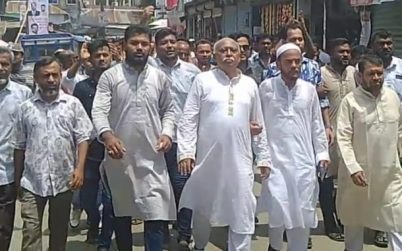 হিজলায় সাবেক সংসদ সদস্য মেজবা উদ্দিন ফরহাদ এর ঈদুল আজহার শুভেচ্ছা বিনিময়।