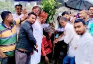 বরগুনায় জিয়াউর রহমানের শাহাদাৎ বার্ষিকী উপলক্ষে মাস ব্যাপী বৃক্ষরোপন কর্মসূচির  উদ্বোধন করা হয়