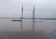 সন্দ্বীপ-চট্টগ্রাম নৌ-রুটের ফেরিঘাটে পল্টুন ডুবে ফেরি চলাচল বন্ধ 