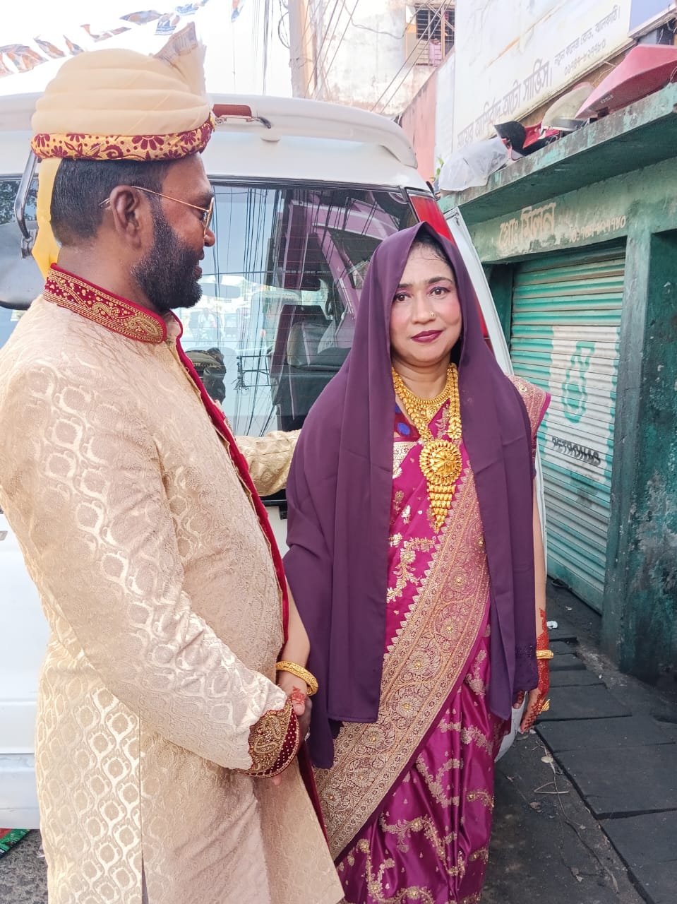 বরিশালে গোয়েন্দা পুলিশ সদস্যের বিবাহঃএকদিনের মাথায় চুরির অভিযোগ দিয়ে তালাক