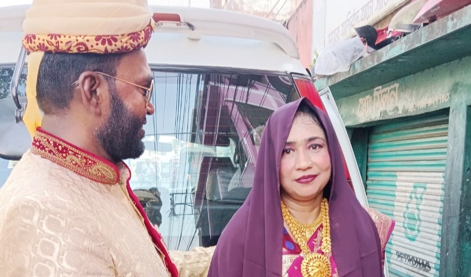 বরিশালে গোয়েন্দা পুলিশ সদস্যের বিবাহঃএকদিনের মাথায় চুরির অভিযোগ দিয়ে তালাক