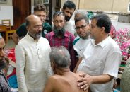 বানারিপাড়ার যুবদলের নেতার বাবাকে দেখতে যান কেন্দ্রীয় কৃষক দলের নেতা  সেন্টু