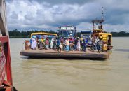 পটুয়াখালী বাউফল বগা ফেরী-বকশিশের নামে চাঁদাবাজি