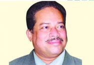 হলফ নামায় অর্থ আর মামলায় এগিয়ে  সরোয়ার- শিক্ষক ফয়জুল করিম( চরমোনাই পীর) স্ত্রীর আছে ১৮৭ ভরি স্বর্ণ