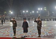 রাষ্ট্রপতি ও প্রধানমন্ত্রী  ভাষা শহীদদের শ্রদ্ধা জানান